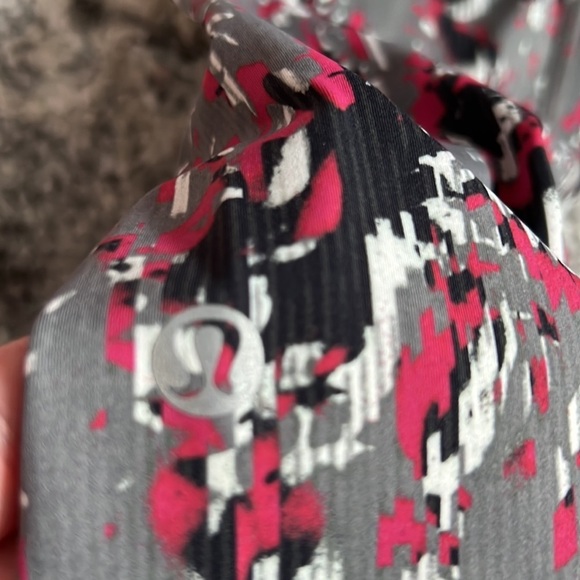 Lululemon Fast and Free High Rise Leggings - Picture 8 of 12